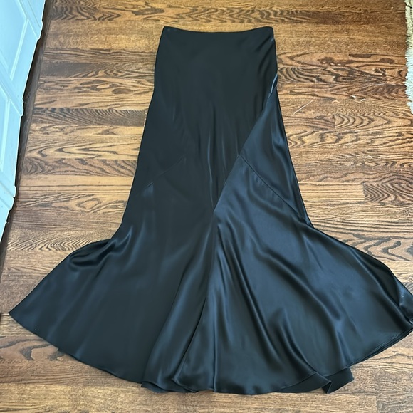 Ralph Lauren Purple Label Black Silk Satin Maxi Skirt Size 8 - Picture 9 of 16